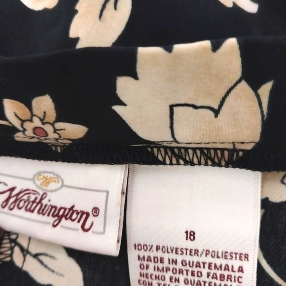 🔵BOGO FREE🔵 Worthington Wrap Look Floral Skirt Sz 18 - Picture 4 of 4